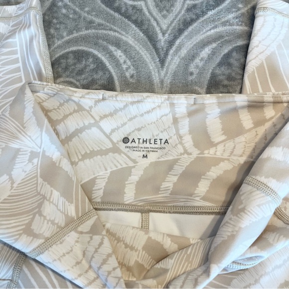 Athleta Salutation Zuma Stash Pocket 7/8 Tight - Picture 5 of 5